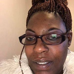 Meet your Posher, Connie